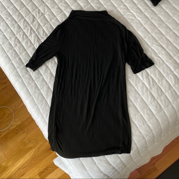 Modern Citizen M Diya Mock-Neck Short-Sleeve Tee - Picture 2 of 5